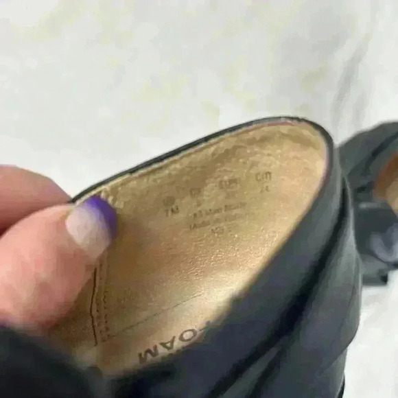 Womens Black Leather Bootie '7M Slip On Strap Silver Buckle 1" Heel Memory Foam - Picture 4 of 6